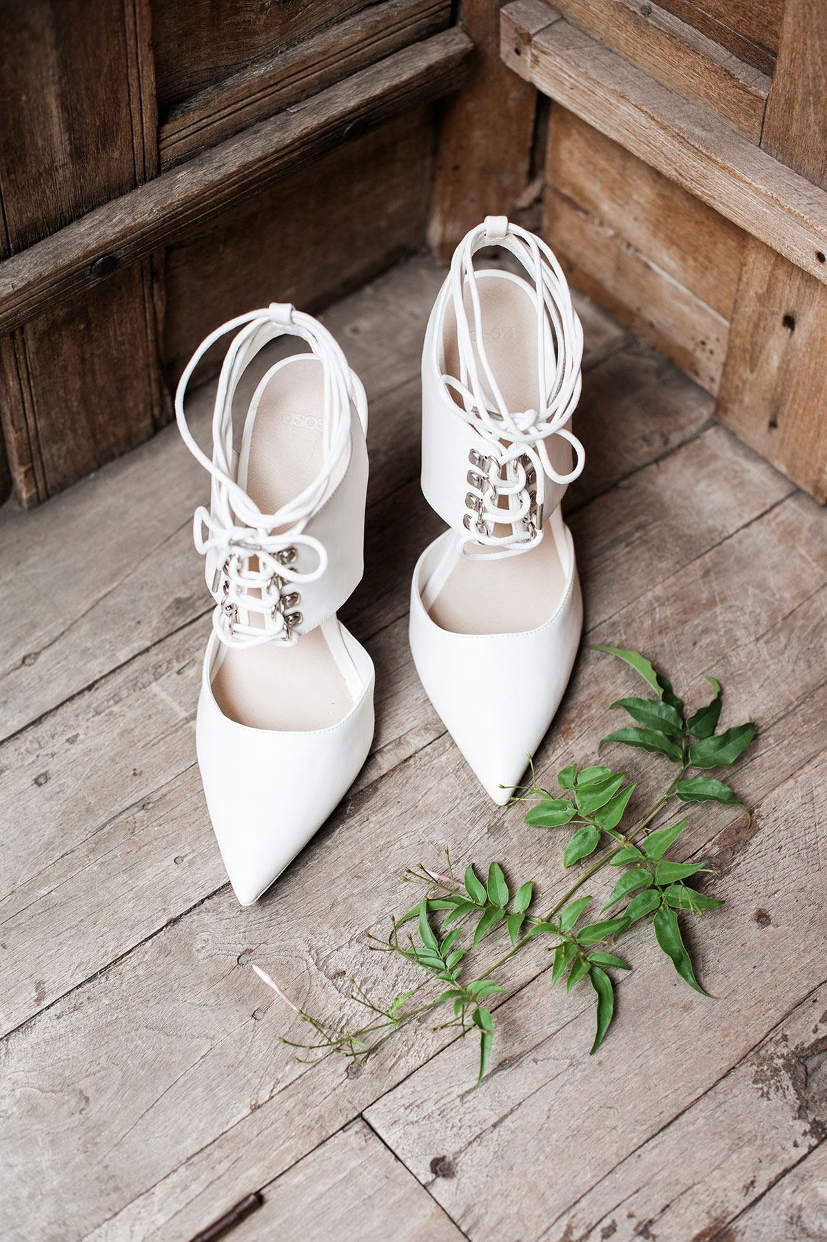 Brooklyn wedding; simple; raw modern aesthetic; natural beauty; bohemian bride; New York Wedding; minimal; white; green and gold; dancing and dessert; Christina Lilly Photography; Lovely Bride; Ivy & Aster; Rue De Seine; Sarah Seven; Bella Figura; My Moon Restaurant and Event Space